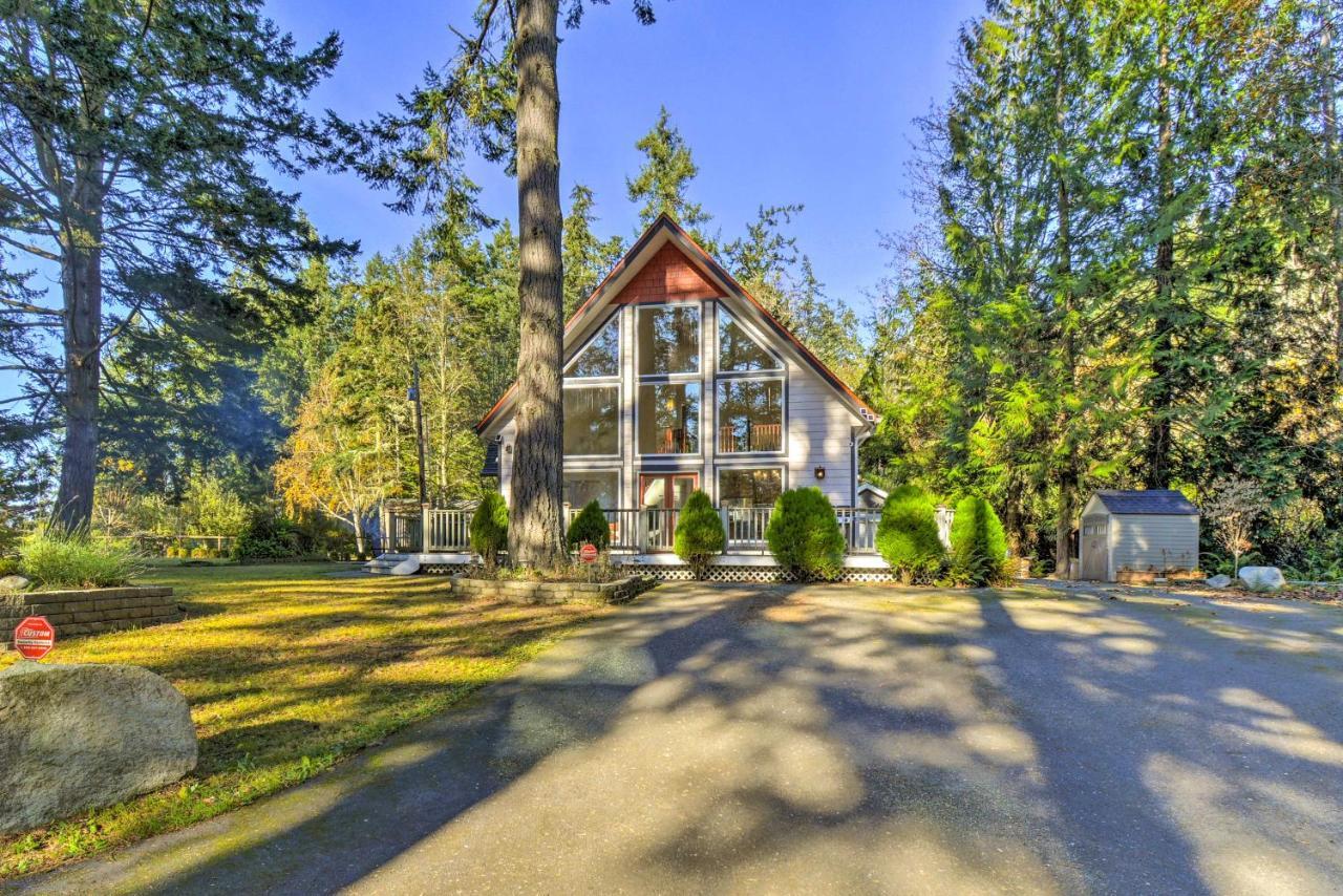 Fox Paws Luxury Cabin - Hot Tub, Fire Pit & Pines! Hansville エクステリア 写真